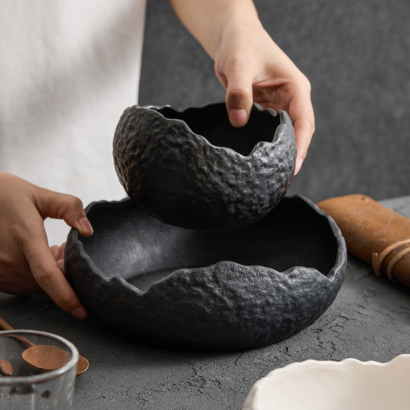 Porcelánová miska s nepravidelným tvarom, moderný minimalistický štýl, vhodná do mikrovlnky, na polievky, dezerty a ovocné šaláty