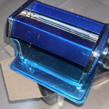 Ručný lis na cestoviny a váľací stroj – rozdelený dizajn, pre domáce použitie, na nudle a pláty na pirohy a wonton