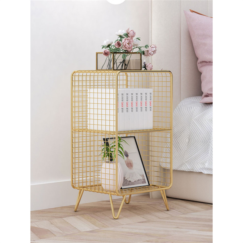 Kovový nočný stolík s mrežovým úložným priestorom pre spálňu, vrchný diel zo bridlice – multifunkčné, vyžaduje zostavenie