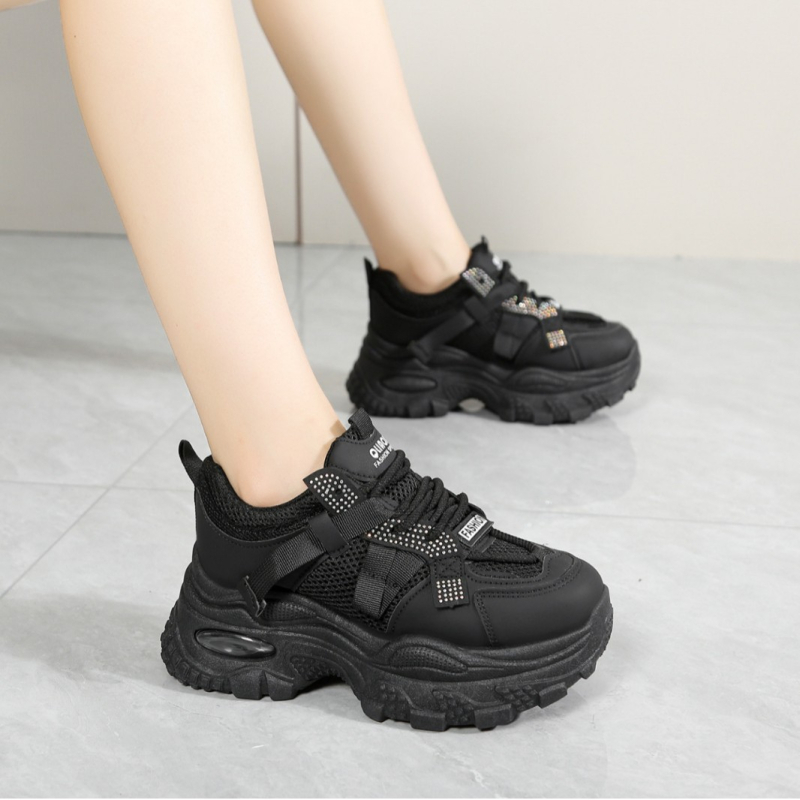 Moterų kasdieniai sportbačiai su stora padu, aukščio padidinimas, kvėpuojanti viršutinė dalis, raišteliai, anti-slip padas AK602