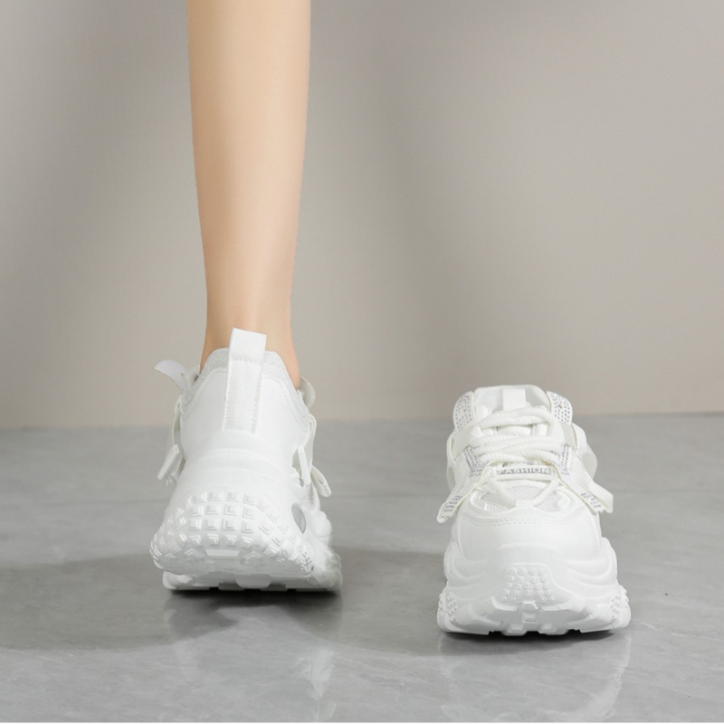 Moterų kasdieniai sportbačiai su stora padu, aukščio padidinimas, kvėpuojanti viršutinė dalis, raišteliai, anti-slip padas AK602