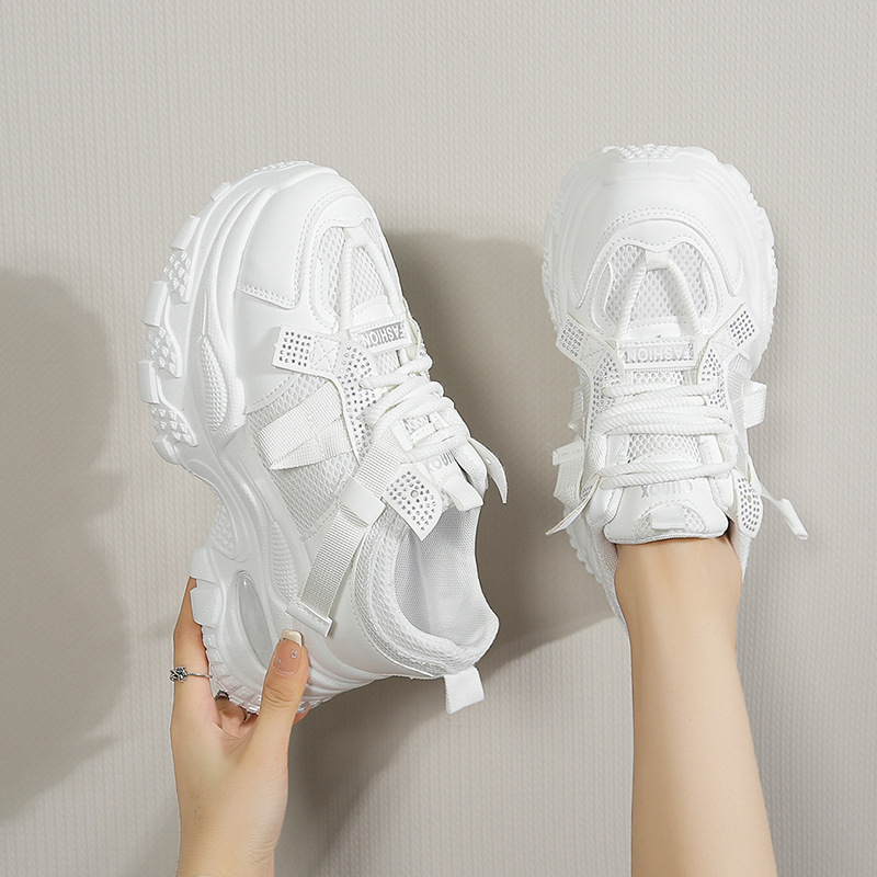 Moterų kasdieniai sportbačiai su stora padu, aukščio padidinimas, kvėpuojanti viršutinė dalis, raišteliai, anti-slip padas AK602