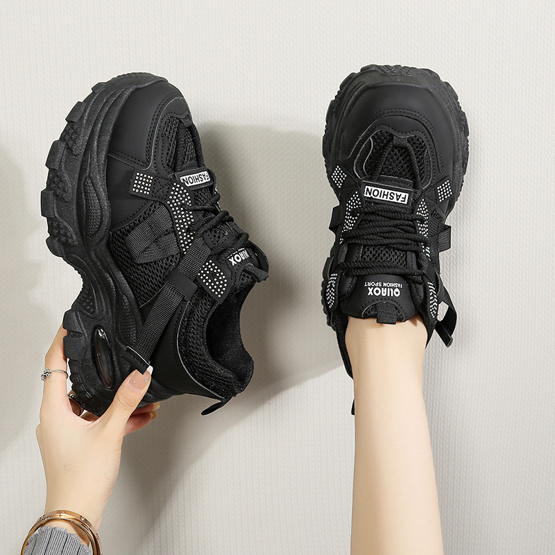 Moterų kasdieniai sportbačiai su stora padu, aukščio padidinimas, kvėpuojanti viršutinė dalis, raišteliai, anti-slip padas AK602