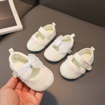 Princezné topánky pre bábätká, gumová podrážka, vrchná časť z bavlneného tkaniva, stielka z textilu, zapínanie na suchý zips, vek 6–12 mesiacov