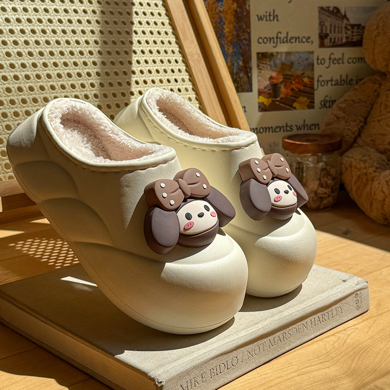 Uždarytų pirštų šlepetės su kailine viduje, vandeniui atspari stora padas, atspari slydimui, vidaus ir lauko naudojimui