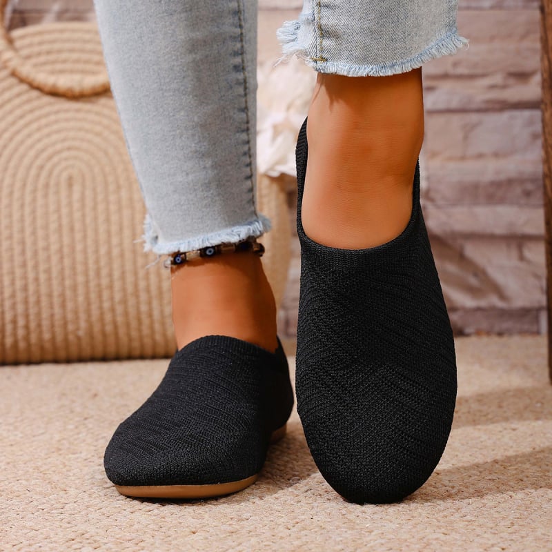 Női textil slip-on cipő gumírozott talppal, alacsony sarok, kerek orr, belső talp ultra-finom rostból