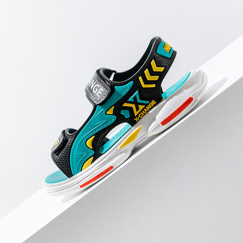 Плажни сандали за деца - дишащ PVC горна част, PVC подметка, закопчаване с велкро, модел с букви