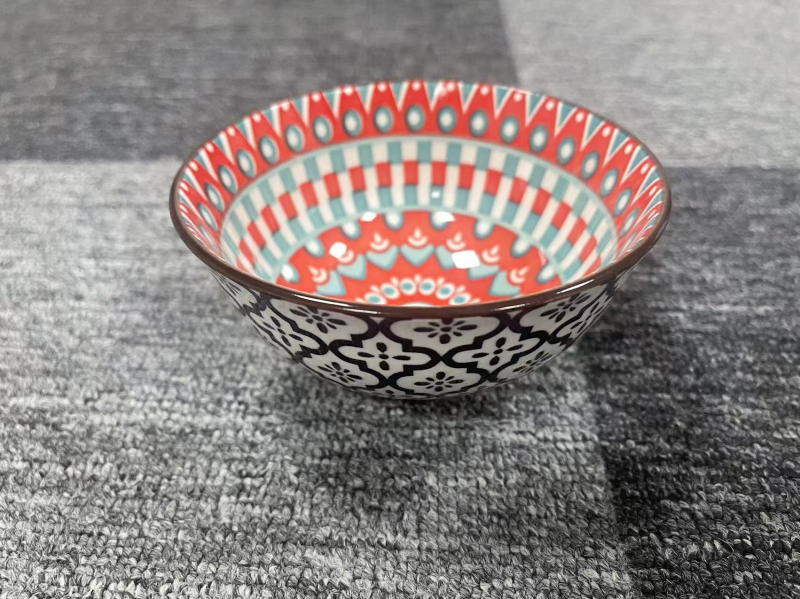 Porcelánová súprava misiek a paličiek na jedlo s vlastným logom, podglazúrované prevedenie, vhodné do mikrovlnky