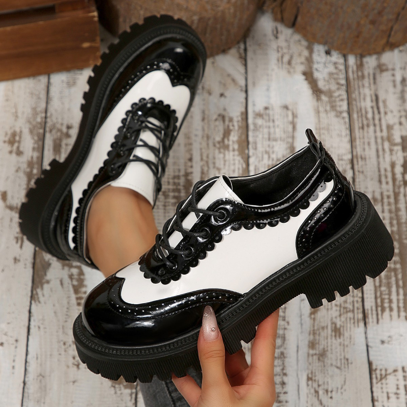 PU bőr női cipő color-block mintával, kerek orr, fűzős zárás, középmagas sarok 3-6 cm
