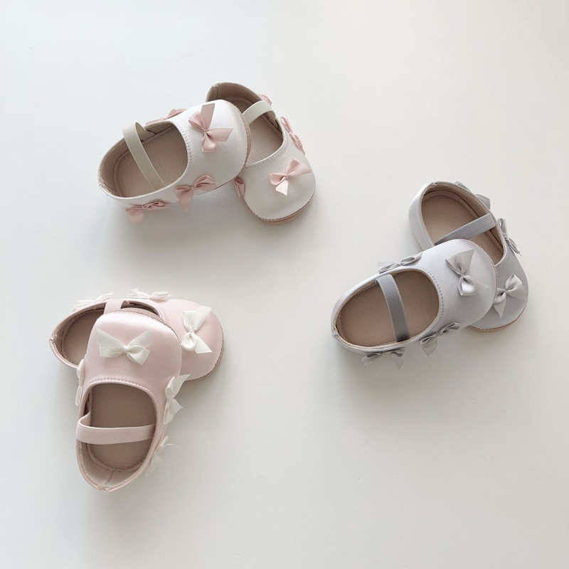 Topánky pre batoľatá pre dievčatá so zapínaním na suchý zips, vrchný diel zo hodvábu, podrážka z gumy, PU vložka, podšívka z umelej kože