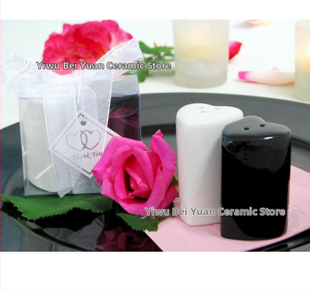 Srdcovitá keramická fľaštička na korenie so darčekovým balením, vhodná na svadby