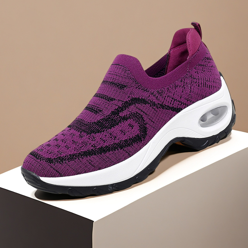 Női Fly-Knit cipő légpárnával, alacsony felső rész, kerek orr, gumírozott talp, klínos sarok 3–5 cm