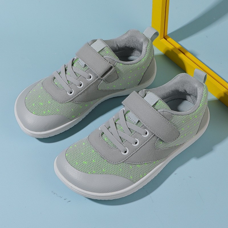 Παιδικά αθλητικά παπούτσια με ευρύ μπροστινό μέρος, δίχτυ, ελαφριά και διαπνέουσα, Velcro κούμπωμα, αντιολισθητική μαλακή σόλα από φυσικό καουτσούκ, χαμηλό ύψος