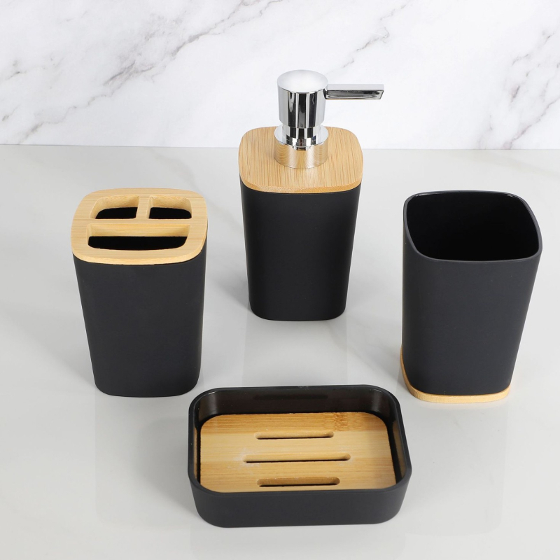 Sada na čistenie kúpeľne s elektroplatinovým povrchom — toaletná kefa s jemnými štetinami, mydlová miska, hydraulická šálka; Materiál: PP