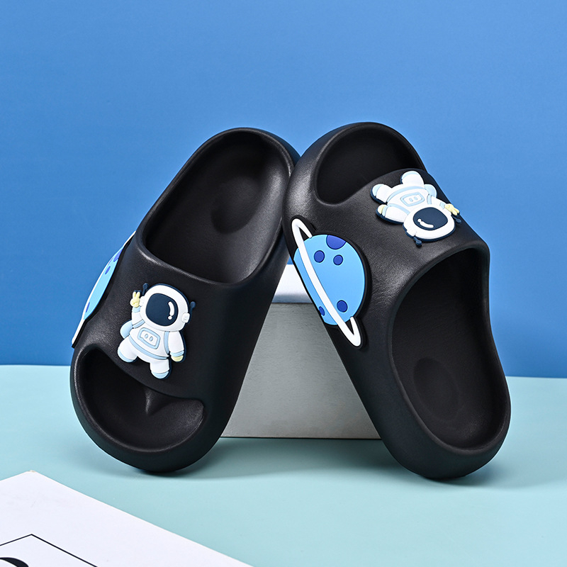 Vaikų šlepetės su karikatūriniu raštu, EVA viršus ir padai, kvėpuojančios, neslystančios vidaus vasaros sandalai 4–16 metų