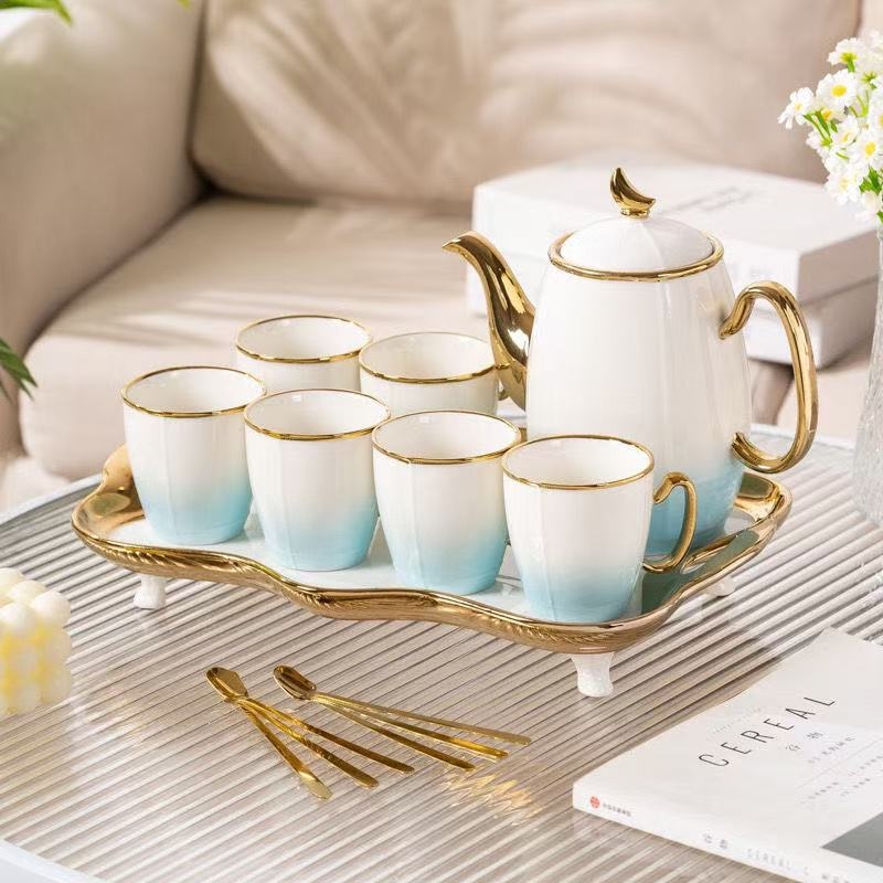 Keramický jedálenský set s kanvičkou, čajovou súpravou a šálkami na čaj, v štýle ľahký luxus