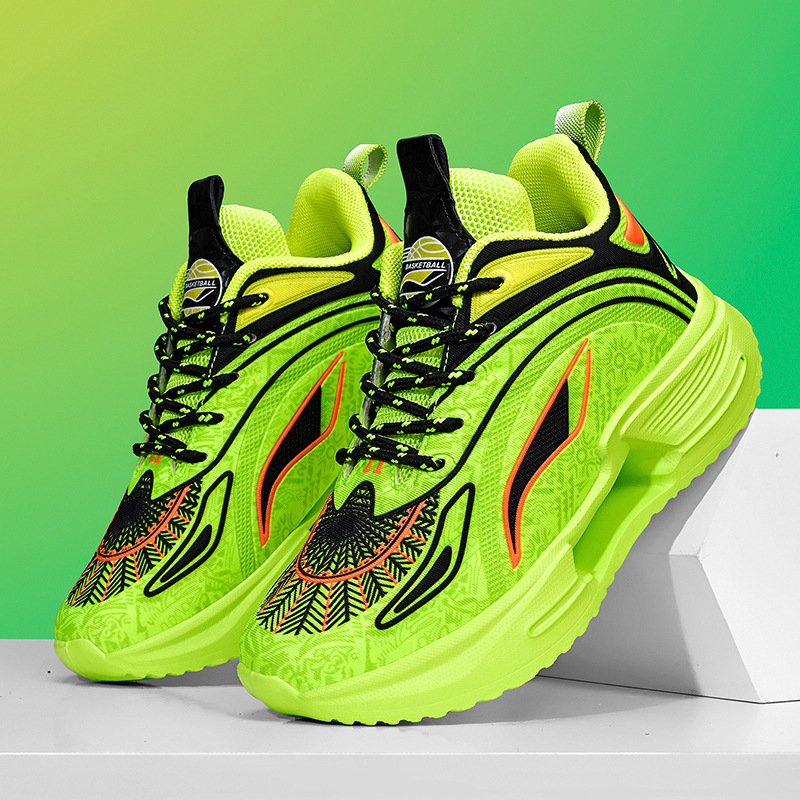 Detské basketbalové tenisky, vrchný materiál z pravej kože, priedušná sieťovinová výstelka, technológia tlmenia gélom, protivšmyková gumová podrážka, predné šnurovanie