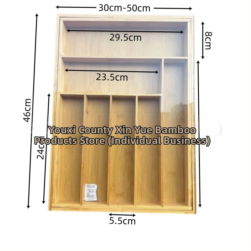 Bambusový organizér do kuchynskej zásuvky na riad s teleskopickým deličom — moderný minimalistický štýl, domáce použitie