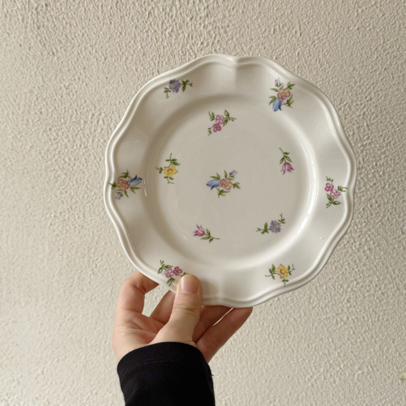 Porcelánový tanier s kvetinovou krajkou, kruhový, vhodný do mikrovlnky, retro štýl