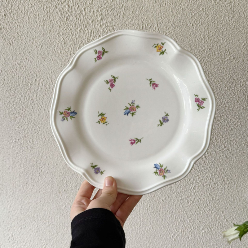 Porcelánový tanier s kvetinovou krajkou, kruhový, vhodný do mikrovlnky, retro štýl