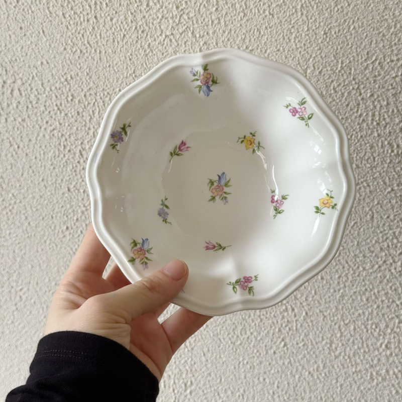 Porcelánový tanier s kvetinovou krajkou, kruhový, vhodný do mikrovlnky, retro štýl