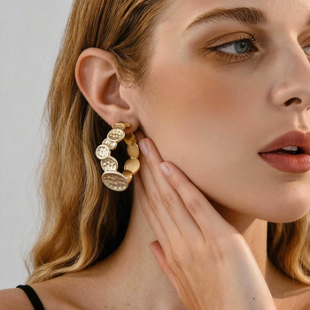 WE4996 925 strieborné geometrické náušnice s klinovým zapínaním v tvare C – elektroplatované, štýl Old Money