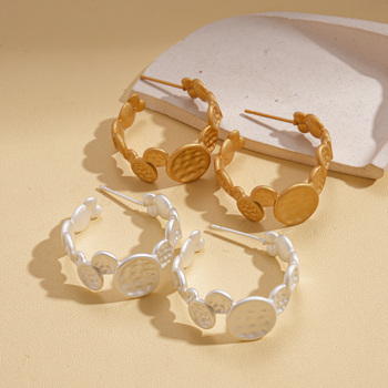 WE4996 925 strieborné geometrické náušnice s klinovým zapínaním v tvare C – elektroplatované, štýl Old Money