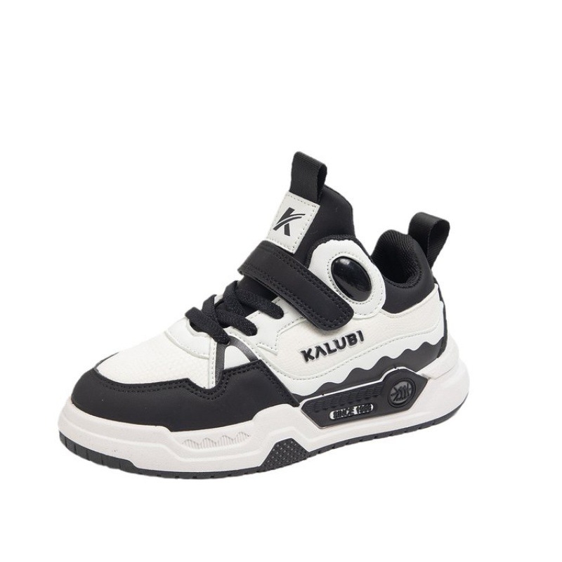 Detské unisex tenisky, PU vrchný materiál, zapínanie na suchý zips (Velcro), podrážka z gumy, vzor prúžkov, nízky profil