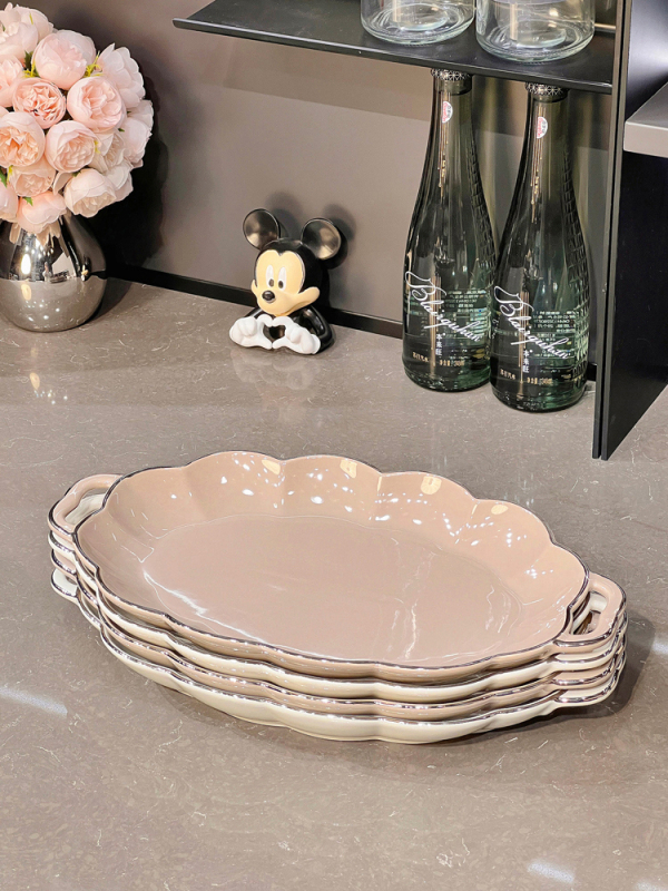 Keramický jedálenský set v nordickom štýle so krajkovým okrajom: tanier, miska a jedálenské paličky — darček pripravený