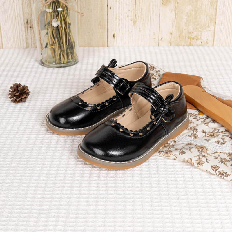 Meitenēm skolas kurpes (PU augšdaļa; PU iekšējā zole; gumijas zole; Velcro aizdare; antislīdēšana)