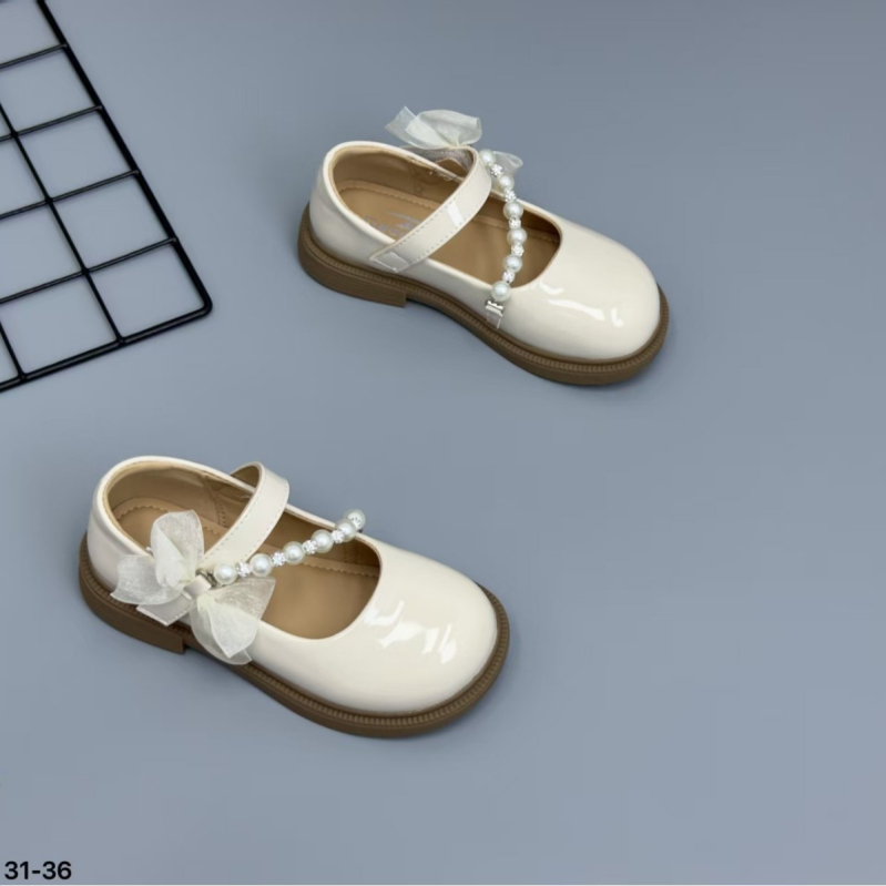 Delhui bērnu kurpes britu stilā, zems augšējais, sintētisks augšējais materiāls, sprādzes aizdare, gumijas zole, rudens 2025