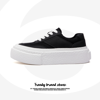 Štýlové tenisky s hrubou podrážkou, priedušný plátenný vrch, sieťová výstelka, šnúrky, guľatá špička