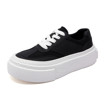 Štýlové tenisky s hrubou podrážkou, priedušný plátenný vrch, sieťová výstelka, šnúrky, guľatá špička