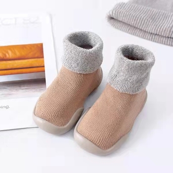 Детски обувки за прохождащи – високи обувки, райета, корейски стил; дишащи, антихлъзгащи и топли; за деца на възраст 12–36 месеца