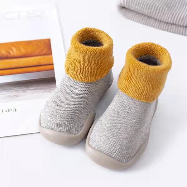 Детски обувки за прохождащи – високи обувки, райета, корейски стил; дишащи, антихлъзгащи и топли; за деца на възраст 12–36 месеца