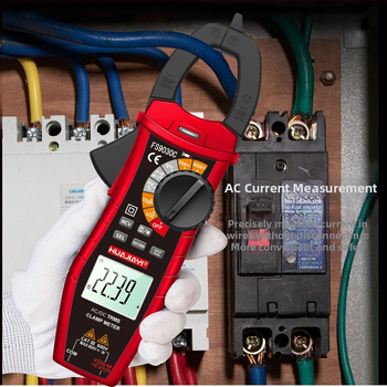 DC klampmeter s rozsahom 600 A, napätie 600 V, odpor 60 MΩ, otvor čeľuste 37.5 mm