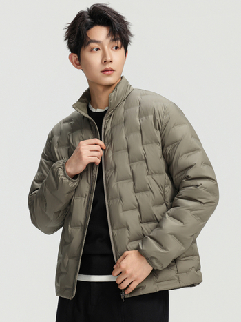 Pánska ľahká prešívaná bunda s stojatým golierom, nepremokavá a vetruodolná, výplň 600, biely kačací páper 86–90%