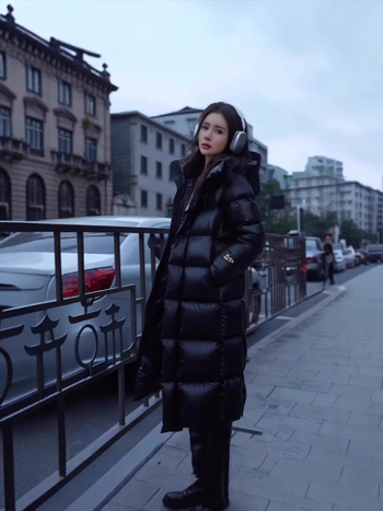 Prešívaný kabát s husím perím, extra hrubý, s kapucňou, predĺžený strih, výplň 301–350 g