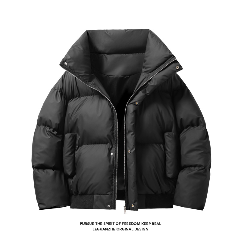 Vyrinė striukė su poliesterio užpildais, stovi kaklo, laisvas siluetas, užtrauktukas, be gobtuvo, žieminė striukė 2025