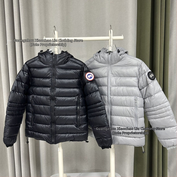 Vyrų gobtuvu striukė su medvilnės įdaru, išorė iš nailono, užtrauktukas priekyje, laisvas kirpimas, žiemai