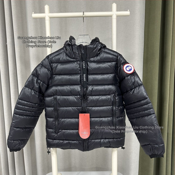 Vyrų gobtuvu striukė su medvilnės įdaru, išorė iš nailono, užtrauktukas priekyje, laisvas kirpimas, žiemai