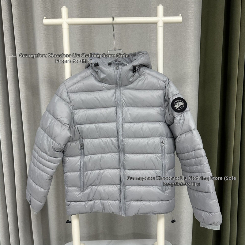 Vyrų gobtuvu striukė su medvilnės įdaru, išorė iš nailono, užtrauktukas priekyje, laisvas kirpimas, žiemai