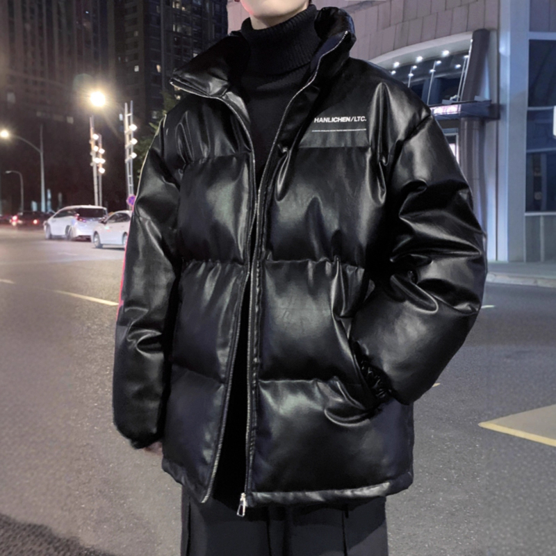 Žieminė pūkinė striukė su stovinčia apykakle, šilko-kokvilnos užpildas, priekinis užsegimas, laisvas kirpimas, storas šilumos sluoksnis, PU odos akcentai