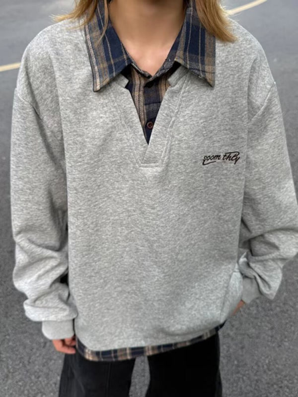 Dressipluus trükisega, pööratud kaelaga, pikad varrukad, vaba lõige