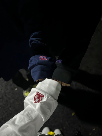 Õmmeldud pullover, Hongkongi stiilis, polüester 96%+, vaba lõige, pikkade varrukatega