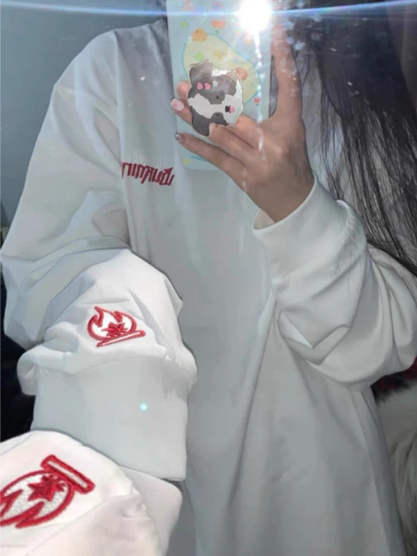 Õmmeldud pullover, Hongkongi stiilis, polüester 96%+, vaba lõige, pikkade varrukatega