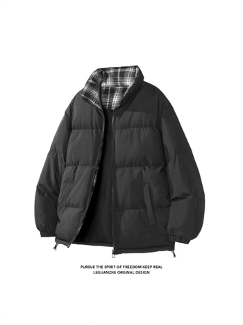 Vyrinė žieminė striukė iš poliesterio su stovinčia apykakle, užtrauktukas priekyje, be gobtuvo, laisvas kirpimas, poliesterio pamušalas