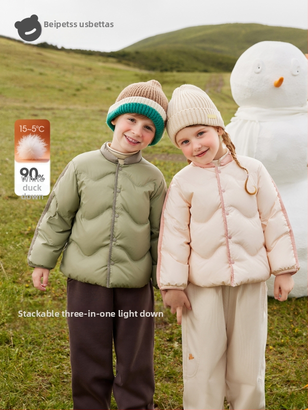 Detská péřová bunda, 90% výplň z bieleho kačacieho peria, vonkajšia tkanina: polyester, podšívka: 100% nylon/poliamid, strih: krátky, štýl casual