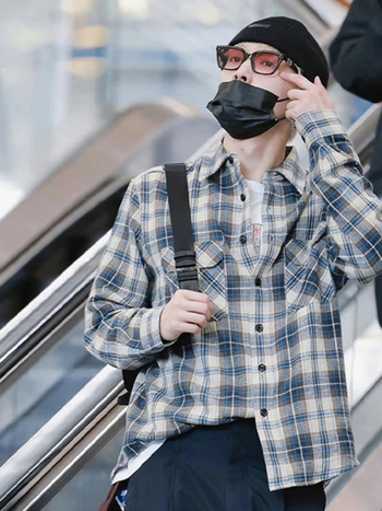 Särk ruudustiku mustriga, 100% puuvill, lappkaelaga, pikad varrukad, vaba lõige