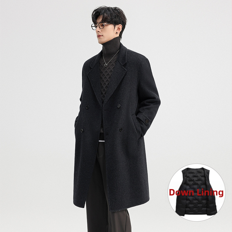 Kabát zo zmesi vlny s obojstranným prevedením, strednej dĺžky, golier vo western štýle, gombíkové dva rady, žehlenie bez pokrčenia